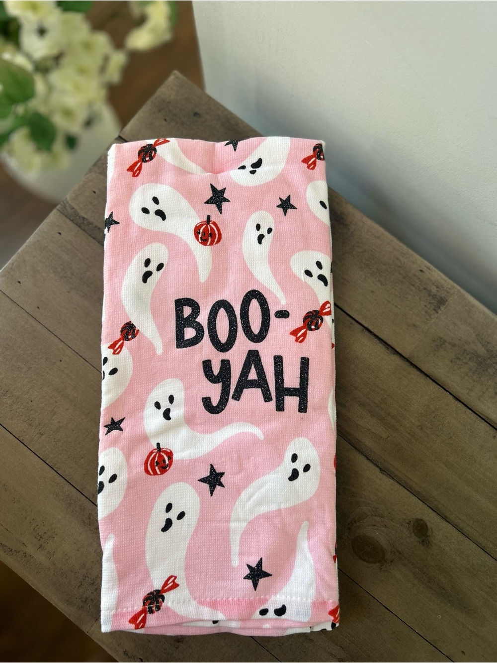 NWT Cynthia Rowley Pink Halloween Ghost Kitchen Towel Set of 2 "BOO-YAH" - Picture 4 of 4